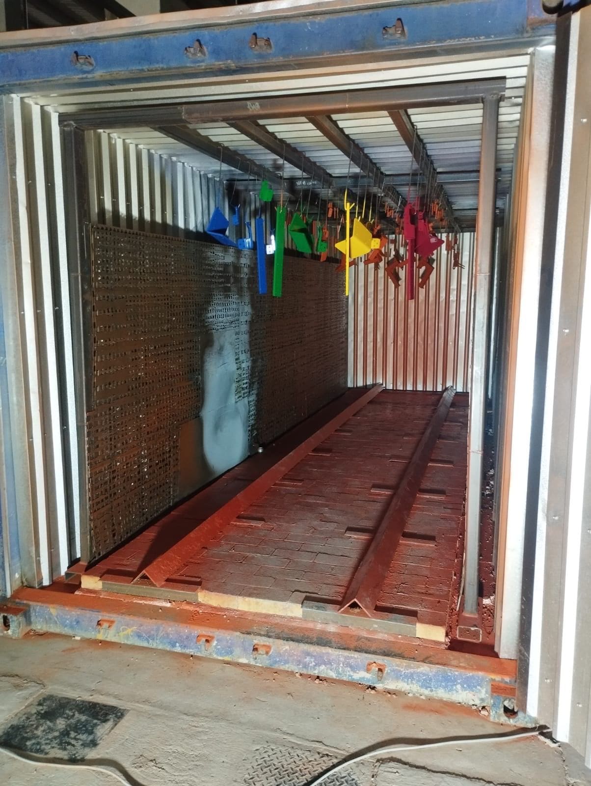 SPINSA powder-coat booth